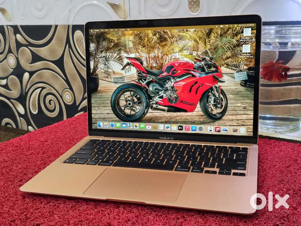 M1 Air Rose Gold 8gb Ram 256gb SSD 13inch Retina Display
