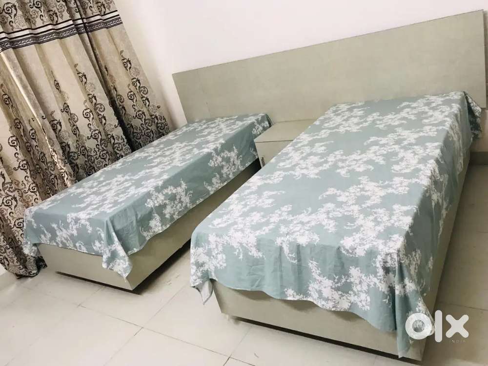 NO BROKERAGE! Paying Guest Accomodation for Boys with meals in Noida!