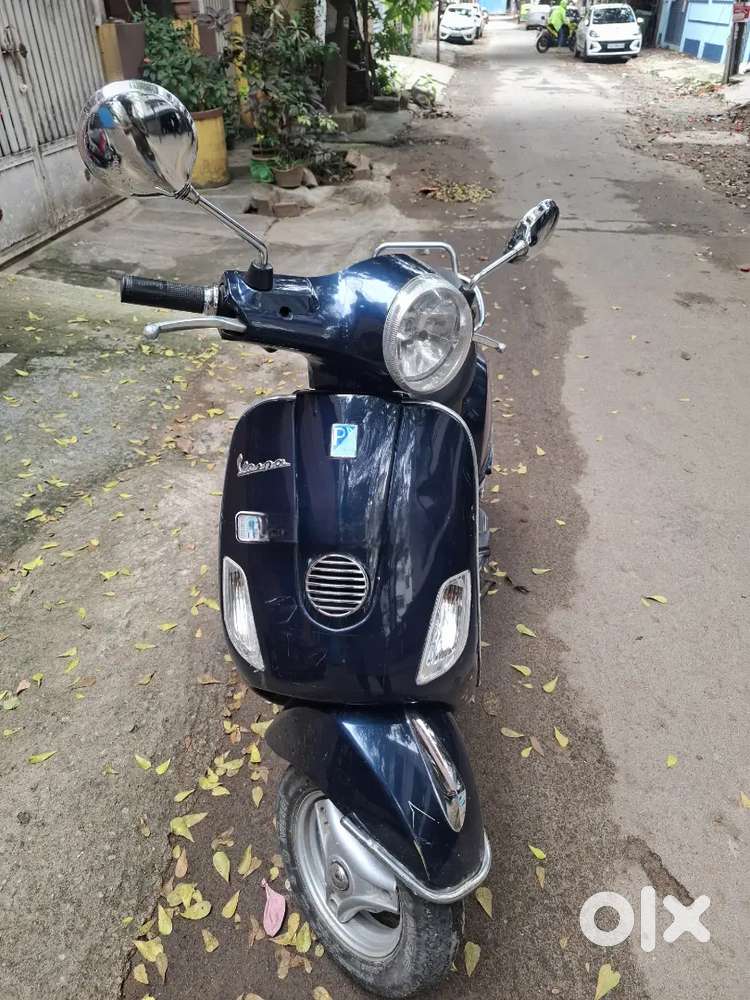 Vespa 125 recently service done excellent condition