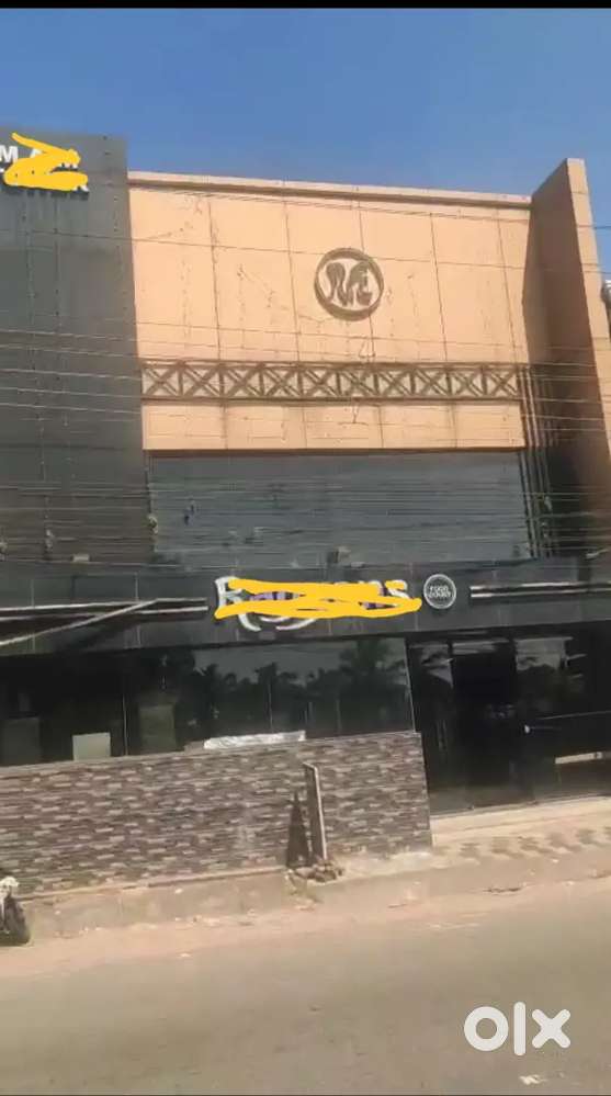 2500 sq feet shop with 5 bedroom house and 2 bedroom flat