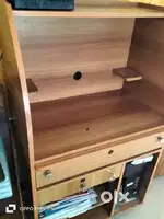 Computer desk