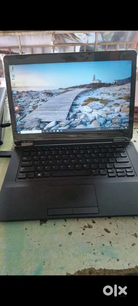 Dell Laptop उत्कृष्ट स्थितीत विक्रीसाठी