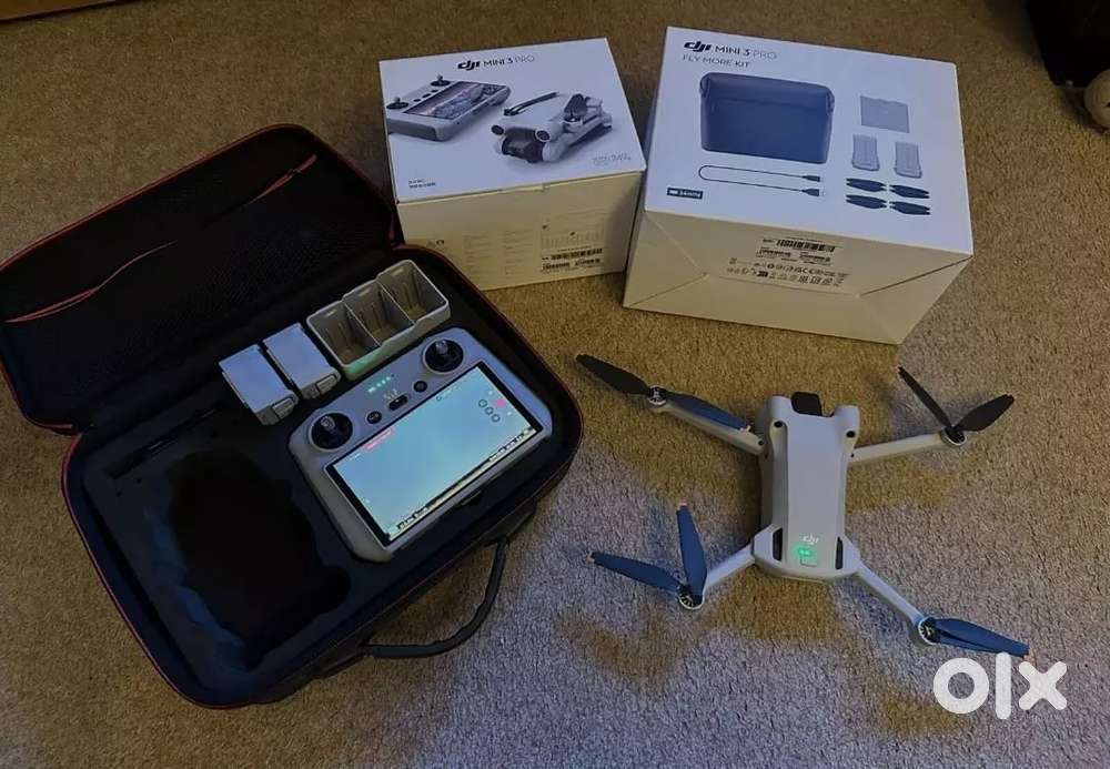 DJI Mini 3 Pro drone & RC controller(screen), fly more kit with extras