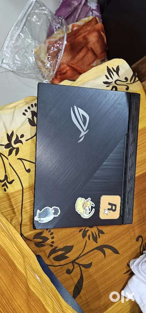 Asus srix g15 gameing laptop gtx 1650