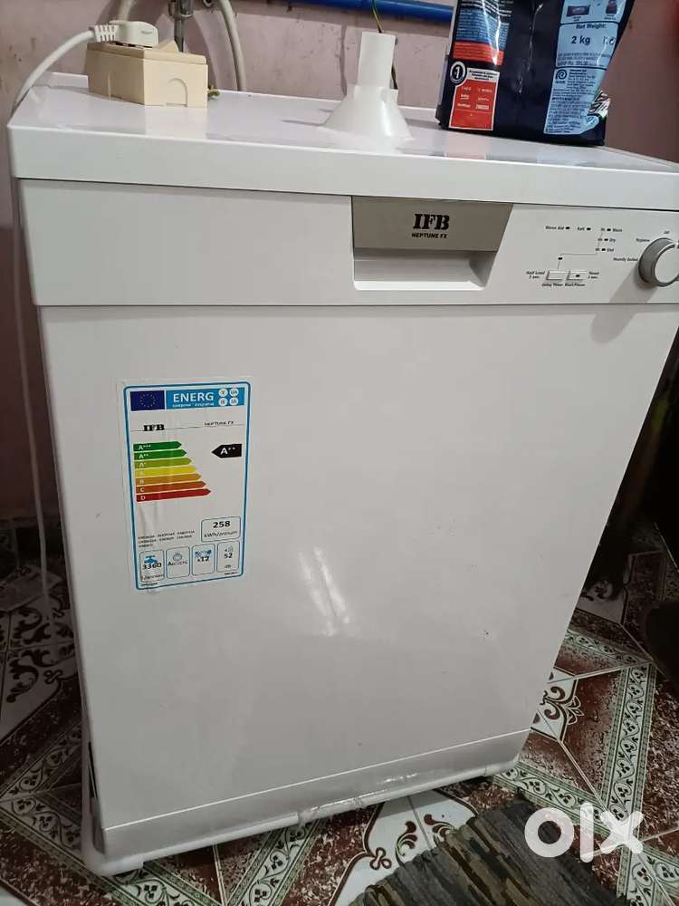IFB Dishwasher - NEW CONDITION with Stand + Hard water filter