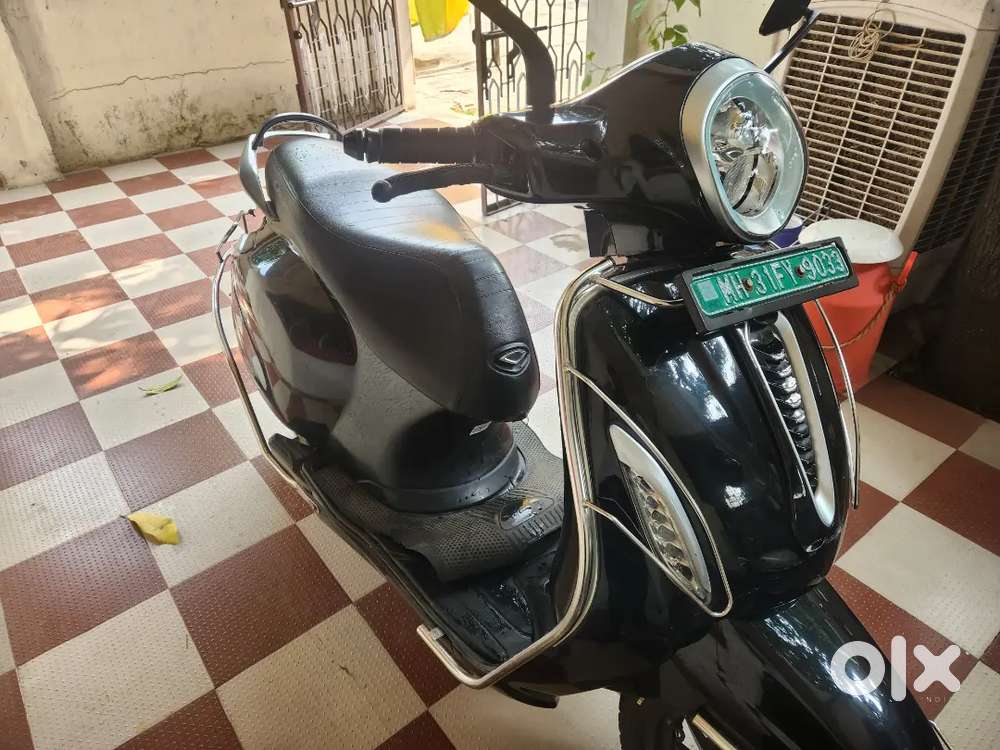 Bajaj Chetak for sale 2024 one hand ladies hand use