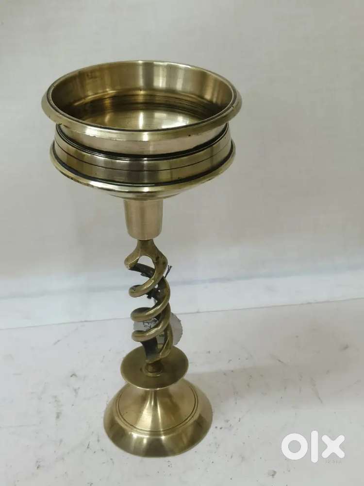 Antique pure brass solid heavy small urli 24/11 cm.