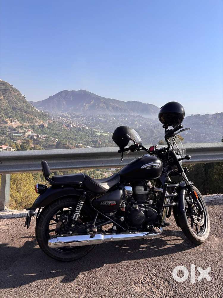 Brand New Showroom Condition fitted with Genuine RE Accessories