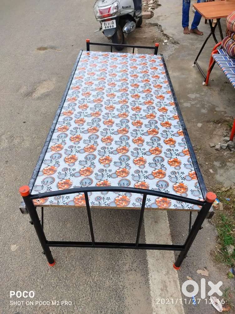 Brand new metal cot 3x6