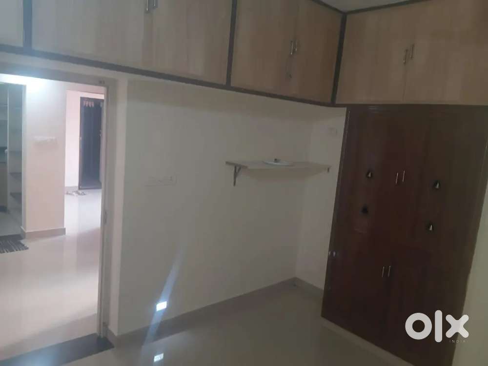 Kodambakkam 2nd floor 2BHk flat for rent
