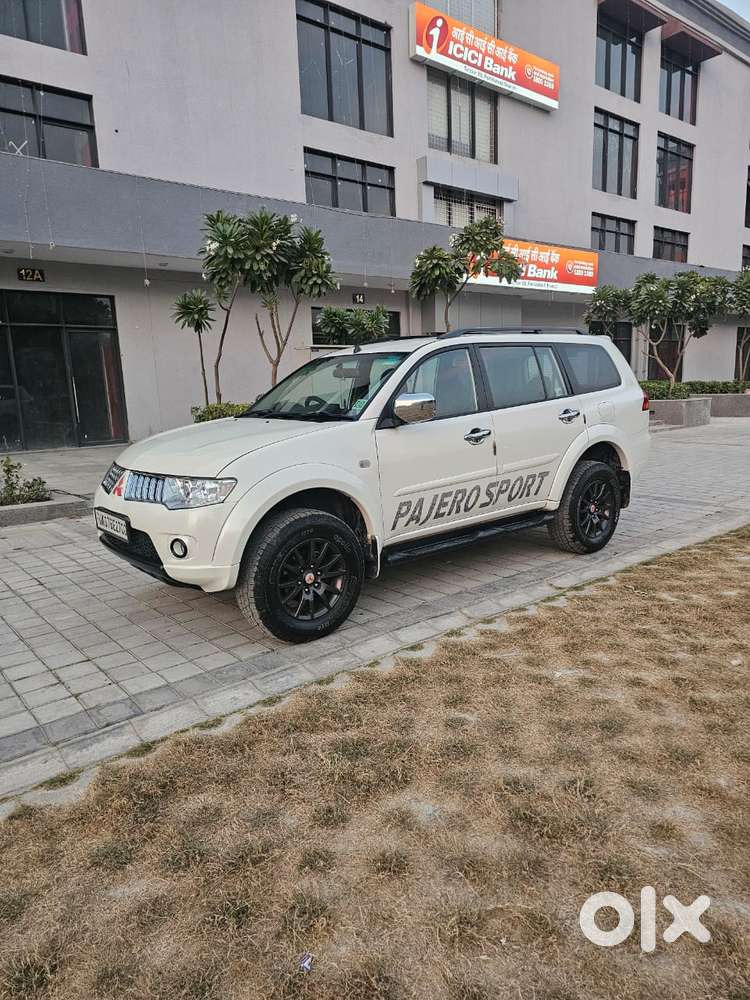 Mitsubishi Pajero Sport 2.5 Manual, 2014, Diesel