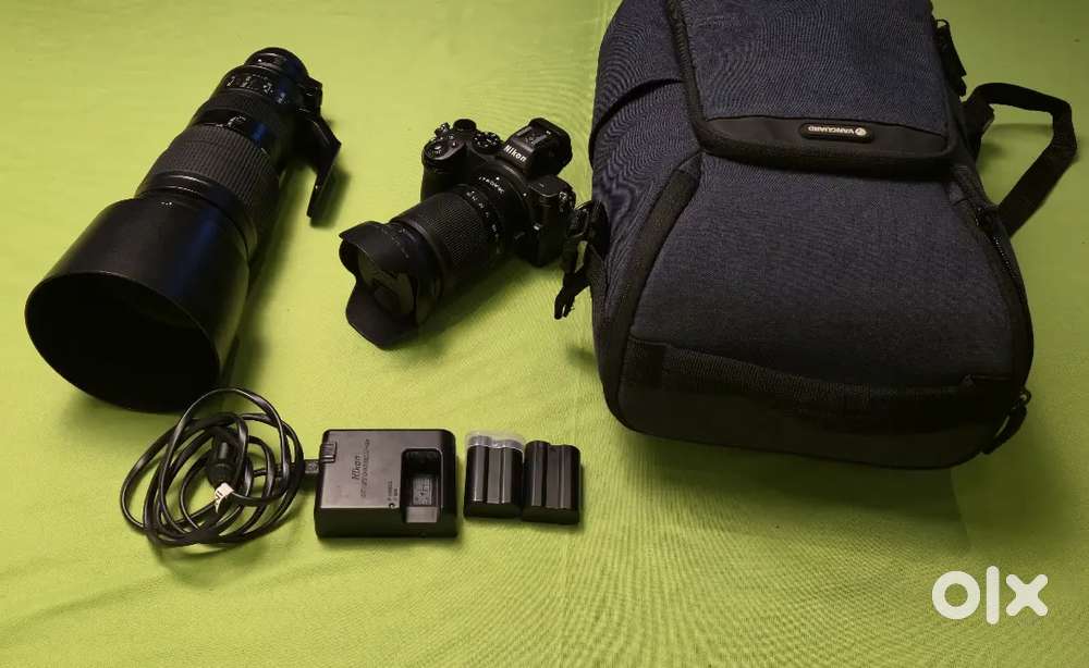 Nikon Z5 mirrorless camera full kit