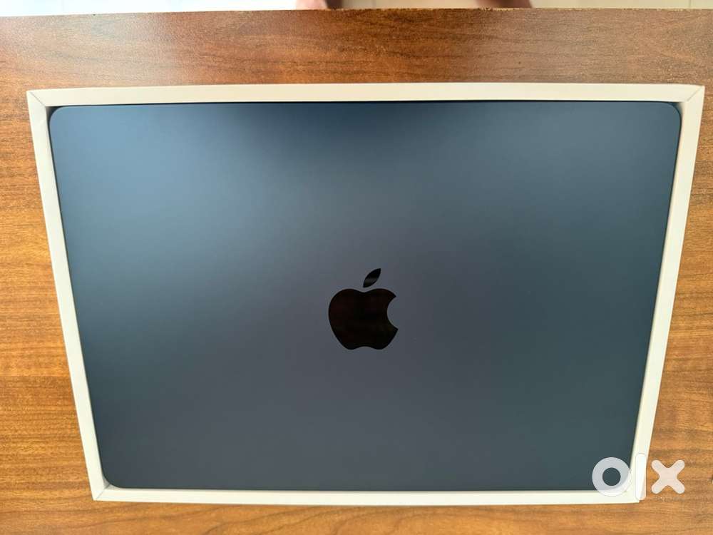 Apple MacBook AIR Apple M2 - (8 GB/256 GB SSD/Mac OS Monterey)