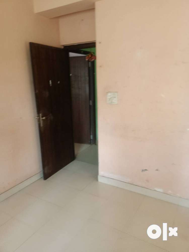 3 bhk flat + parking with complex v. tiles in chinar park new town