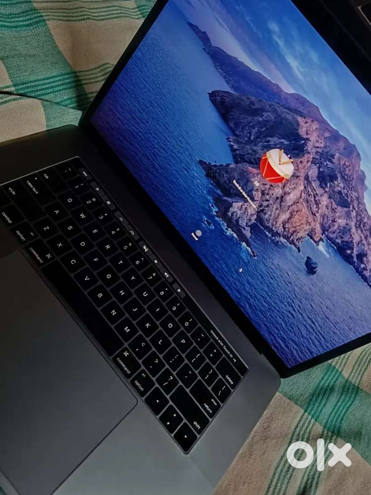 Apple macbookpro.2016 modle