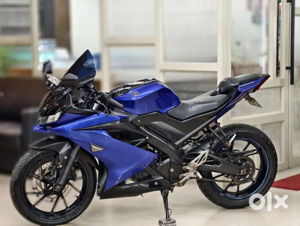 YAMAHA R15V3 BS4
