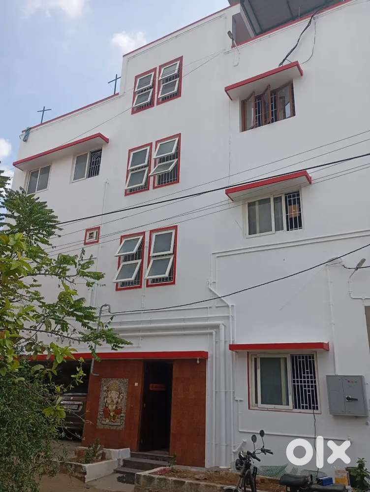 Single bedroom house for bachelor