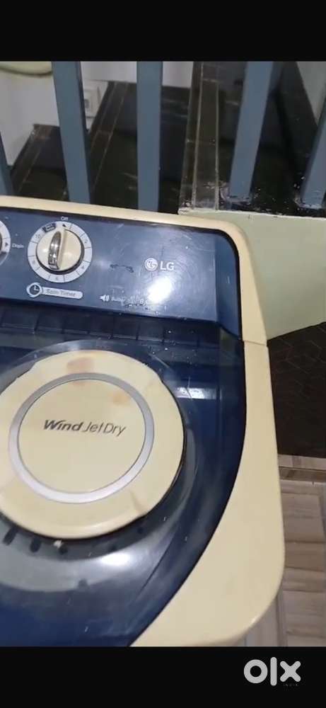 LG 8kg semi automatic washing machine for sell