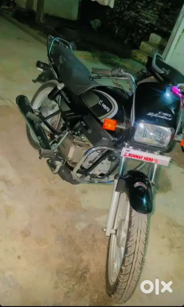 Ye gadi bhut bdhiya hai jish ko leni ha coll kre