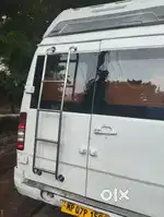 Tempo traveller