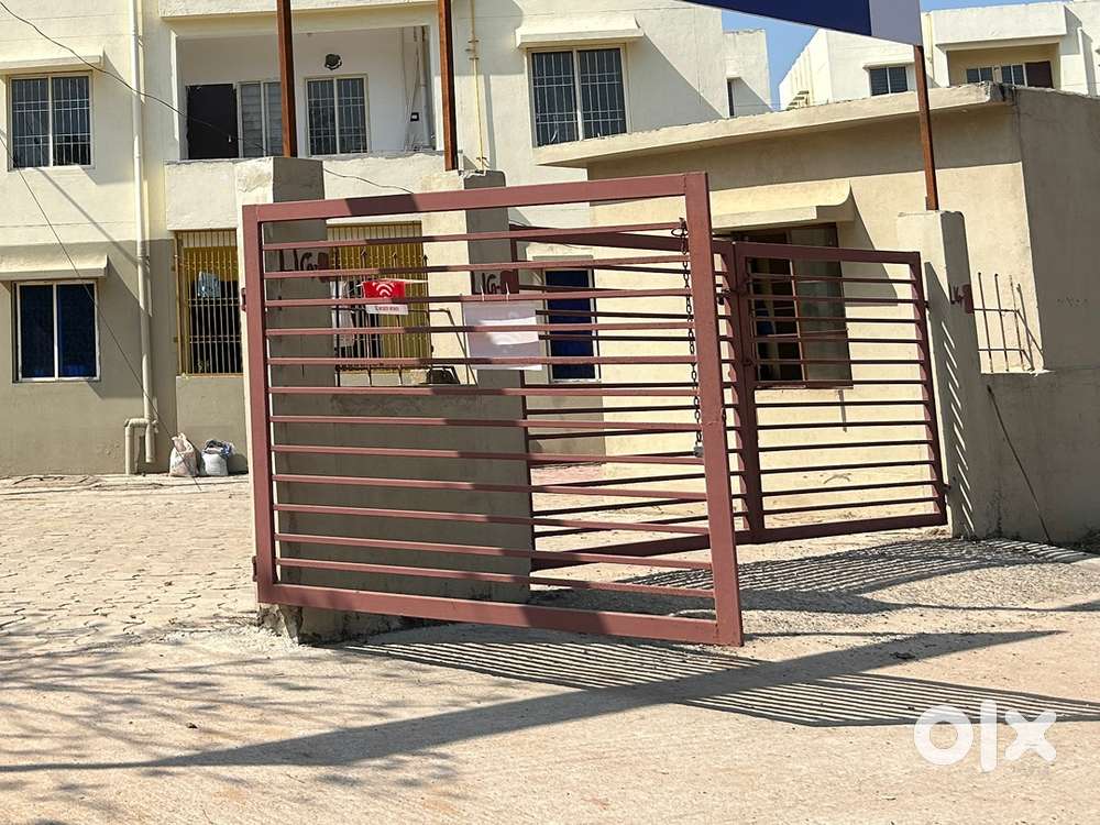 At Trisulia chhak,2bhk with rs 8000,near Dion apartment