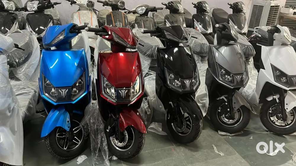 Looking for a receptionist (Female)