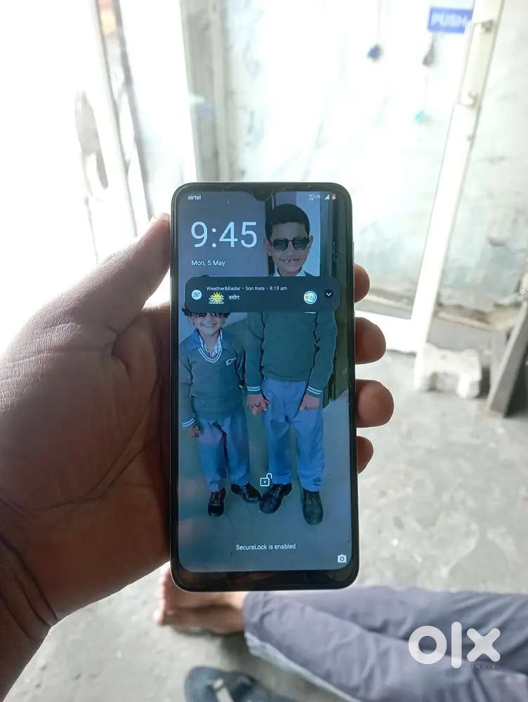 Ek dam btiya phone hai