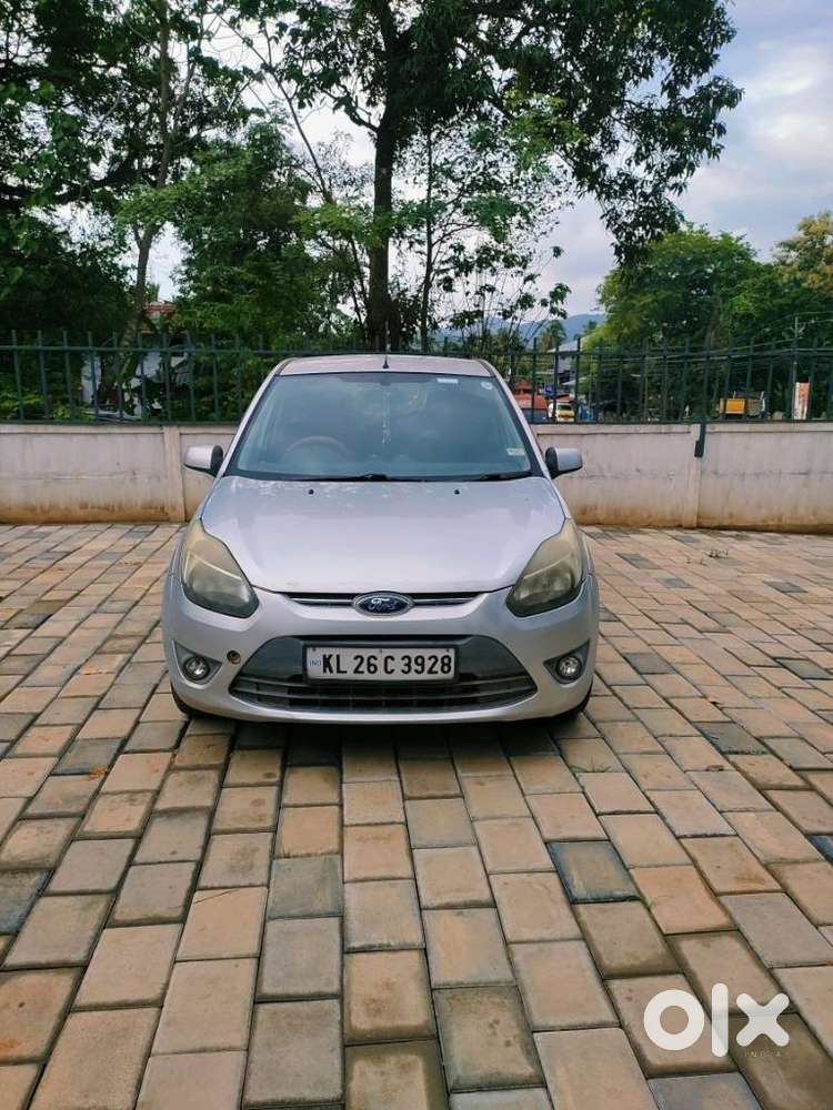 Ford Figo, 2012, Petrol