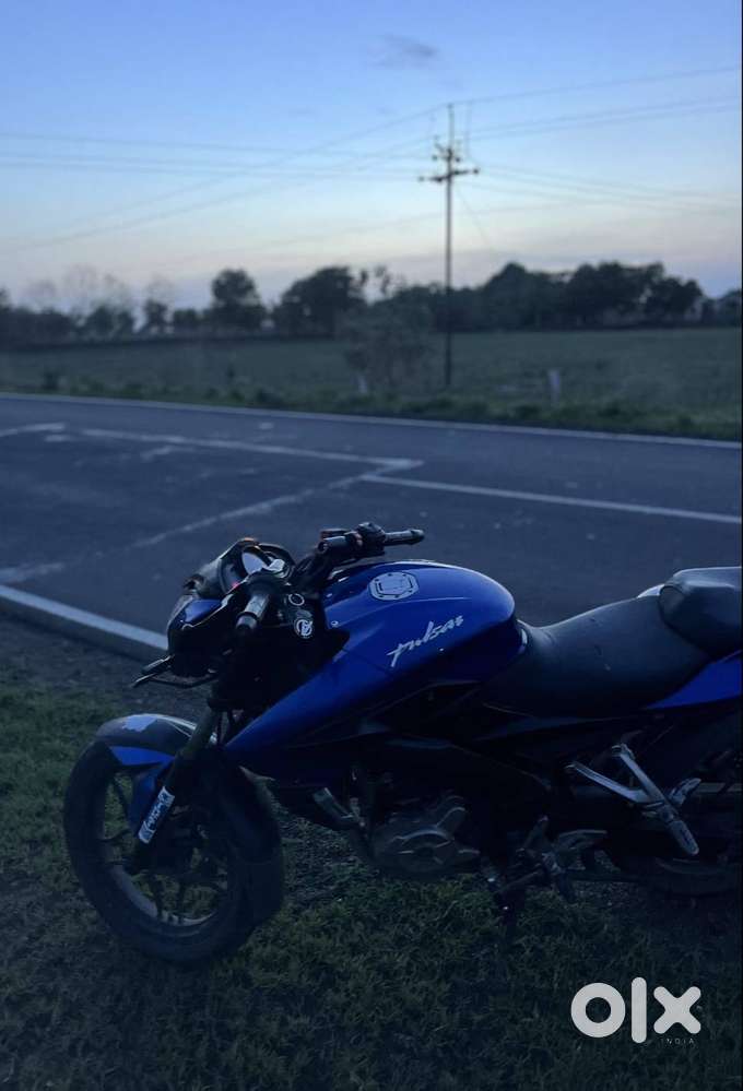 Bajaj Pulsar NS200 Excellent Condition With All Paper Clear