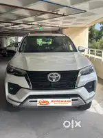 Toyota Fortuner 4X2 MT 2.8 Diesel, 2022, Diesel