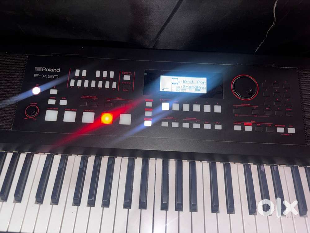 Roland Keyboar E-X50
