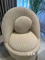 Premium Boucle Fabric Chairs – Almost New (2 Months Old)