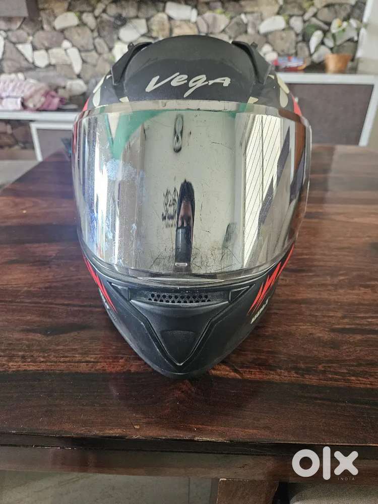 Vega helmet