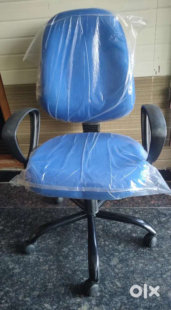 Rolling chair