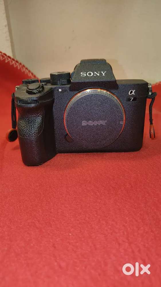 SONY A7IV Mirrorless Camera