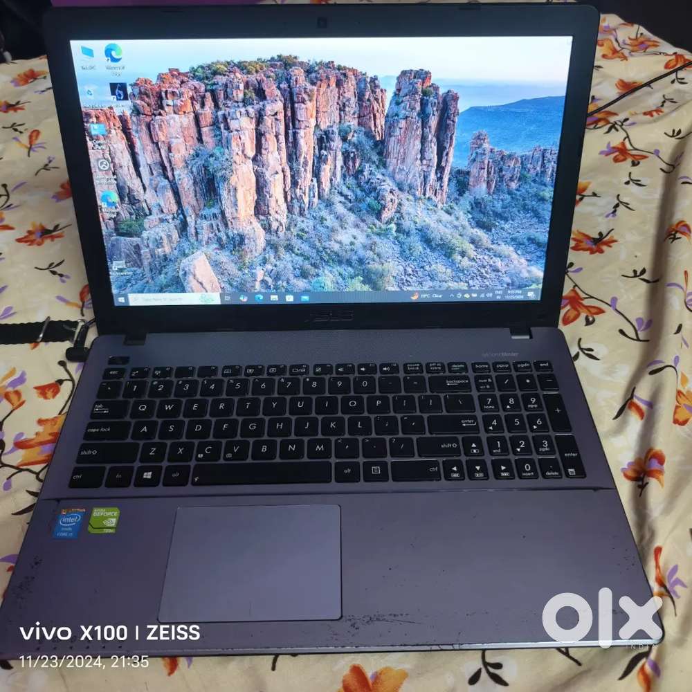 Acer company ka laptop 128 GB SSD DDR3 8GB RAM