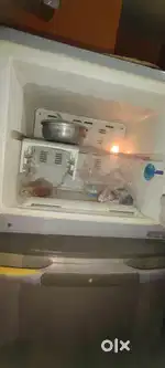 Hame new le liya hai isi liye sell kar rhr