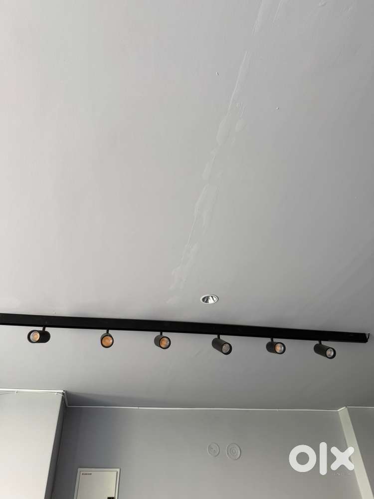 Track lights for stores
