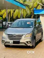 Toyota Innova 2015