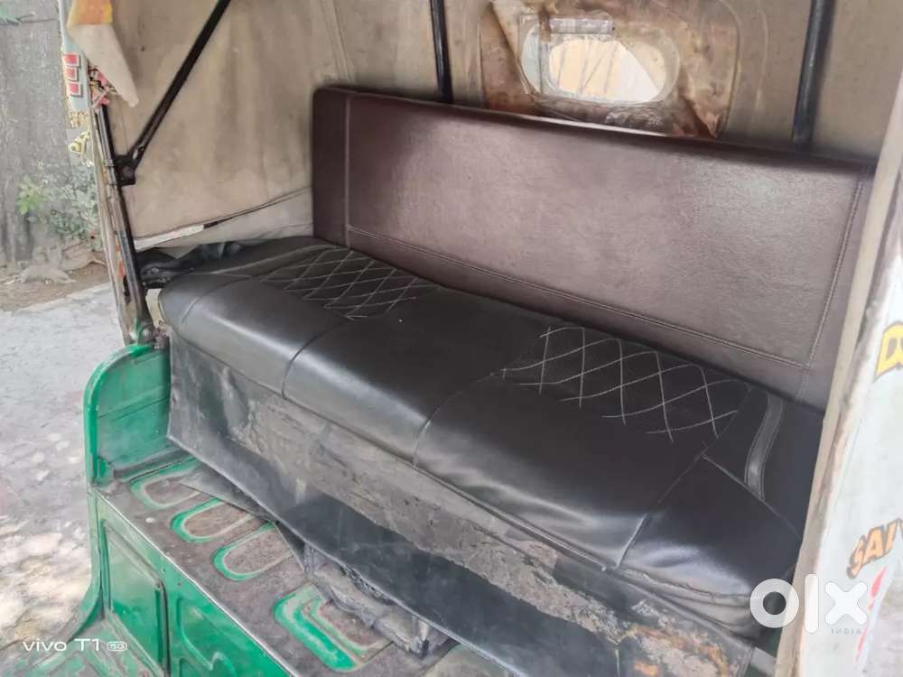 Bajaj compect