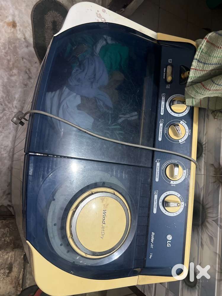 Look like new 3.5 year old genuine working LG semi automatic