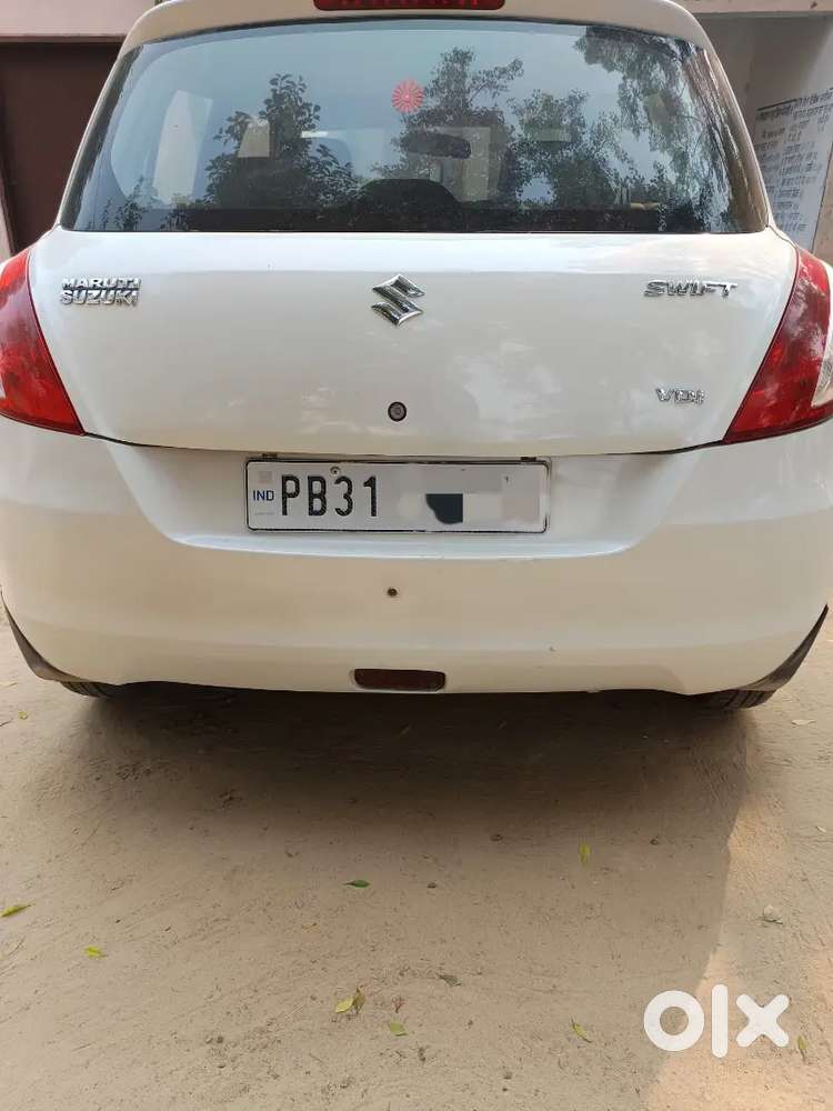 Doctor driven  Swift 2013 for sale in excellent condition guarantee