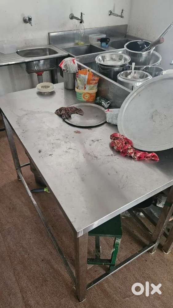 Restaurant kitchen equipments