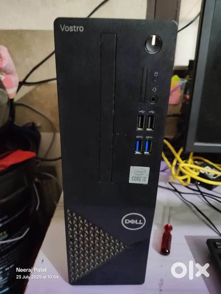 Dell Pc 4GB REM/ 1 TB HDD/ 256 GB SSD