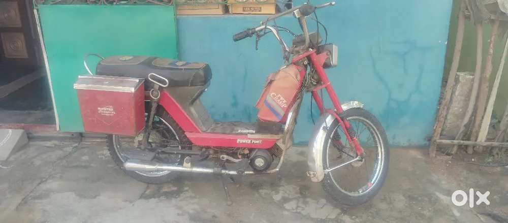 TVS camp  super price only 3000 k petrol 50km per litre red colour go