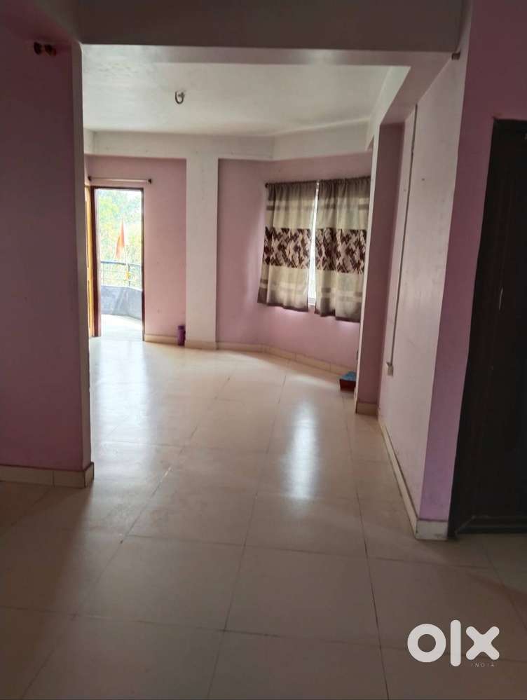 3 bhk semi furnished flat available for rent in hinoo.