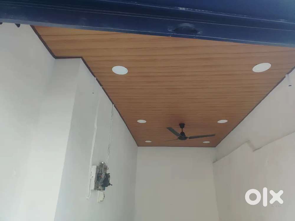 Office Room ( road side)