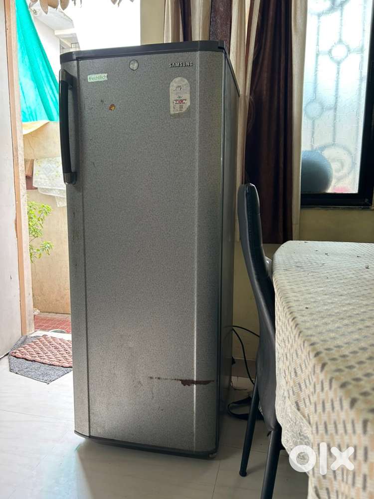 Samsang fridge for sale at 3500