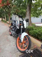 duke 390 ABS