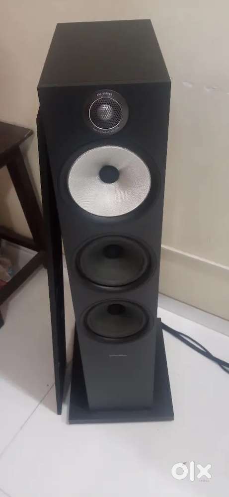 Bowers & Wilkins 603 S2 Anniversary Edition Floorstanding Speakers